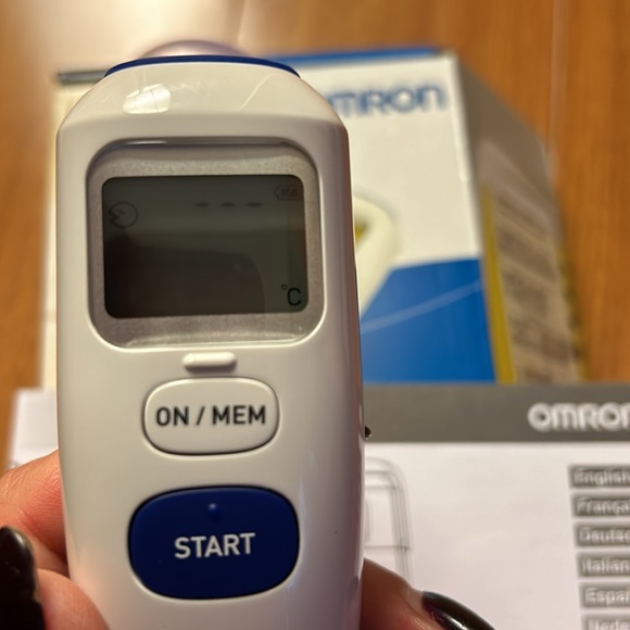 Omron Gentle Thermometer 720 - Picture 5 of 10